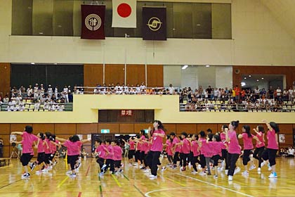 アトラクションのHIPHOPダンス