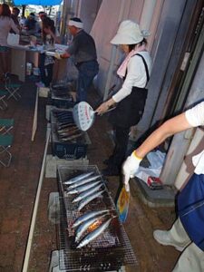 三条昭栄通り商店街が6年前に風船が届いた先の岩手県陸前高田市へ直接、東日本大震災の義援金を届けようと車で出発