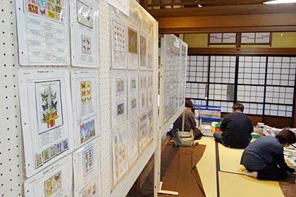 9、10日と丸井今井邸で開かれている「第22回切手まつり新潟県央2011」