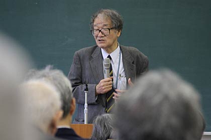 壮大な歴史ロマンを感じさせる稲川館長の講演