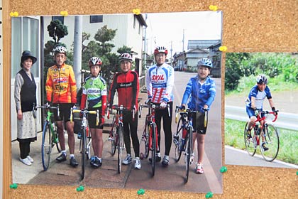 親子3代で弥彦ヒルクライムに出場した写真