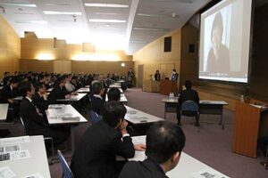 三条、十日町、見附の3市が「政策スペシャルライブ in 三条」で各市の自慢の政策を発表