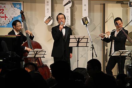 笑いとクオリティーの高い演奏で来場者をわかせた