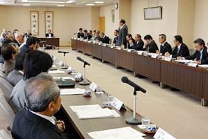 28日開かれた三条商工会議所の平成23年第4回常議員会