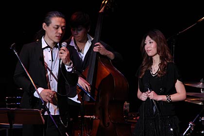 新潟市のジャズシンガーえのもとくみこさんのデュエットも