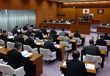 6日開会した三条市の12月定例会