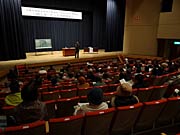 条市高齢者教室公開講座「元気が出る講演会」会場