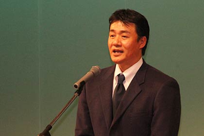 21日開かれた与田剛スポーツ講演会の講師の与田さん