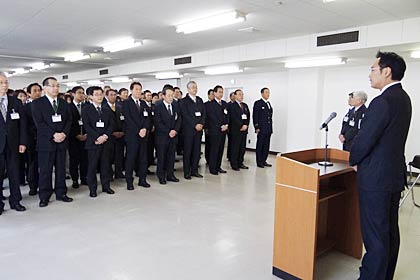 国定市長は年末年始もいろいろな考えを巡らせてほしいと求めた