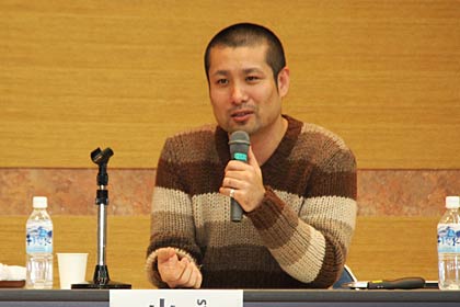 トークライブの山崎さん