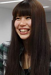受賞を喜ぶ金安さん
