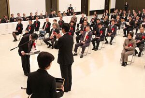 25日行われた平成23年度燕市表彰式