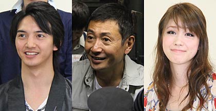 ポスタートークショーに出演するキャストの左からの中山麻聖さん、三田村邦彦さん、相沢まきさん