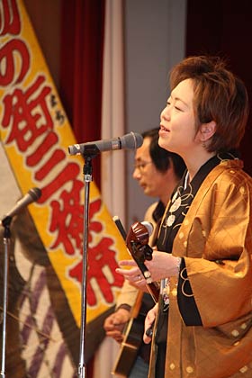 きよ里 with トシ遠藤の三線と歌