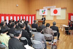 老朽化や児童増加で改築工事が行われていた燕市立杉名児童館が完成して竣工式、平屋から2階建てになり定員は25人から60人に拡大