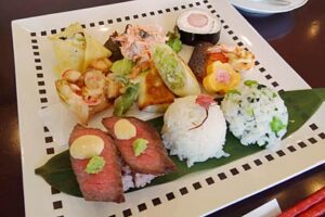 「レストラン　メッセピア」が3月31日、4月1日の2日間、1日30食限定で販売する「お花見ランチ」