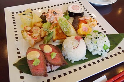「レストラン　メッセピア」が3月31日、4月1日の2日間、1日30食限定で販売する「お花見ランチ」
