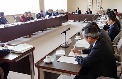  29日開かれた三条商工会議所夏まつり検討特別委員会の最終4回目の委員会を開き、ことしの三条夏まつりの基本計画案をまとめる。