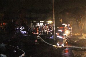 4日未明に燕市吉田地区で小屋1棟が全焼する火事