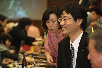 前夜から寝付けないほど楽しみにしてた鈴木市長は笑顔、笑顔