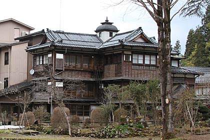  守門側の対岸から（2011年4月29日撮影）
