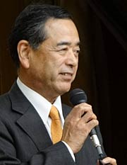  「小中一体校の問題を考える会」の外山会長