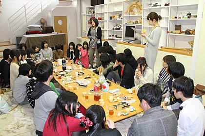 三条マルシェが終わってその足で開かれた「マルシェ部」の反省会