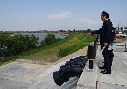 三条市大野畑で新設工事中の貝喰川下流ポンプ場