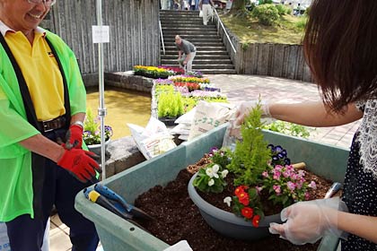 女性に人気の寄せ植え体験