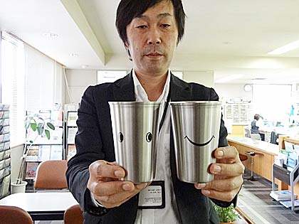 ステンレスエコカップを担当する燕商工会議所産業観光課の高野雅哉参事
