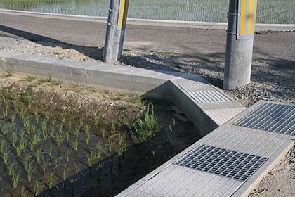星野建設が優良工事表彰を受けた灰方11号線道路改良工事の現場