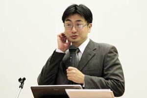 加茂市公民館主催市民大学講座第3回は仏像文化財修復工房の代表、松岡誠一さんが「仏像・神像 文化財の保存・修復」で講演