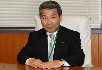  三条市教育長に選任された長谷川正二さん