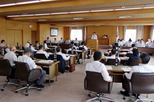 燕市6月定例会が開会、会期は22日までの12日間、一般質問16市議