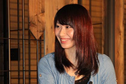 2012年6月20日、ケンオー・ドットコムの「美人さんに逢いたい！」第1回にゲスト出演した納谷さん