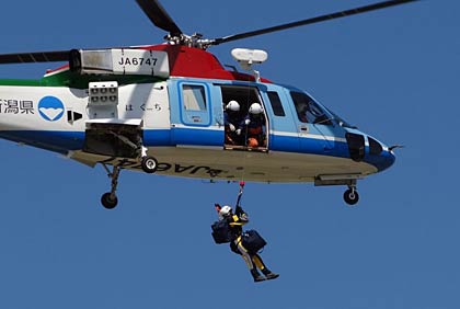  数年ぶりに参加した県警ヘリ