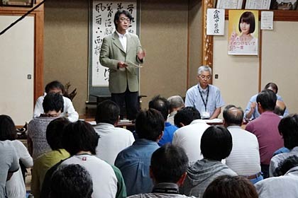 22日夜、焼却処理施設の地元の三条市福島新田甲自治会で三条市が行った震災廃棄物の広域受け入れについての説明会