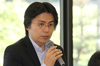 あいさつする久保只見町副町長