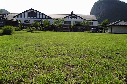 フリーマーケットの会場