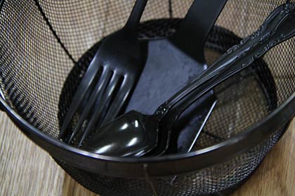  黒染めを施したステンレス製品