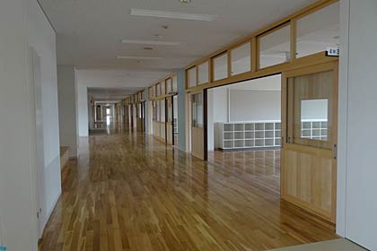  一ノ木戸小学校の廊下