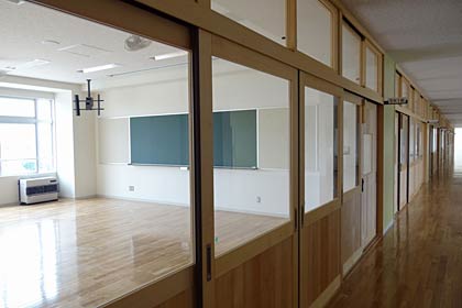  一ノ木戸小学校の廊下