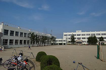  29日に一般開放してお別れイベントが行われる一ノ木戸小学校現校舎