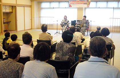  2階宴会場を無料開放してイベントを行っている「いい湯らてい」の2階宴会場
