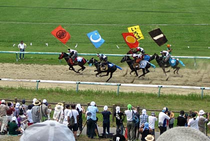 甲冑競馬
