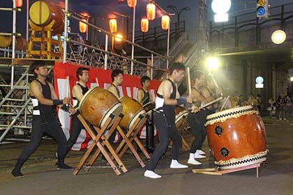 葎谷太鼓蓮