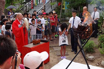 ことしも「そろばんの日」の8月8日に宗正寺で行われた三条珠算学校のそろばん供養
