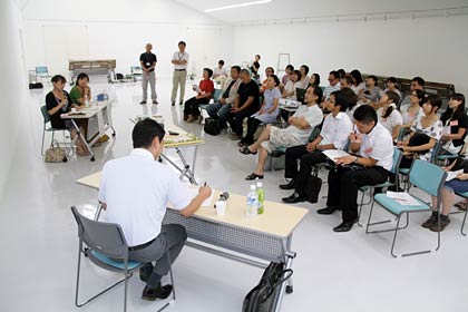 7日から9月30日まで5回コースの「創業塾ポンテキア」がスタート、34人が受講
