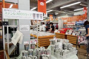 10日から19日まで「燕ギフトふる里のお土産フェア」を開くストックバスターズ