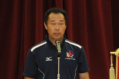 顧問の堀田教諭